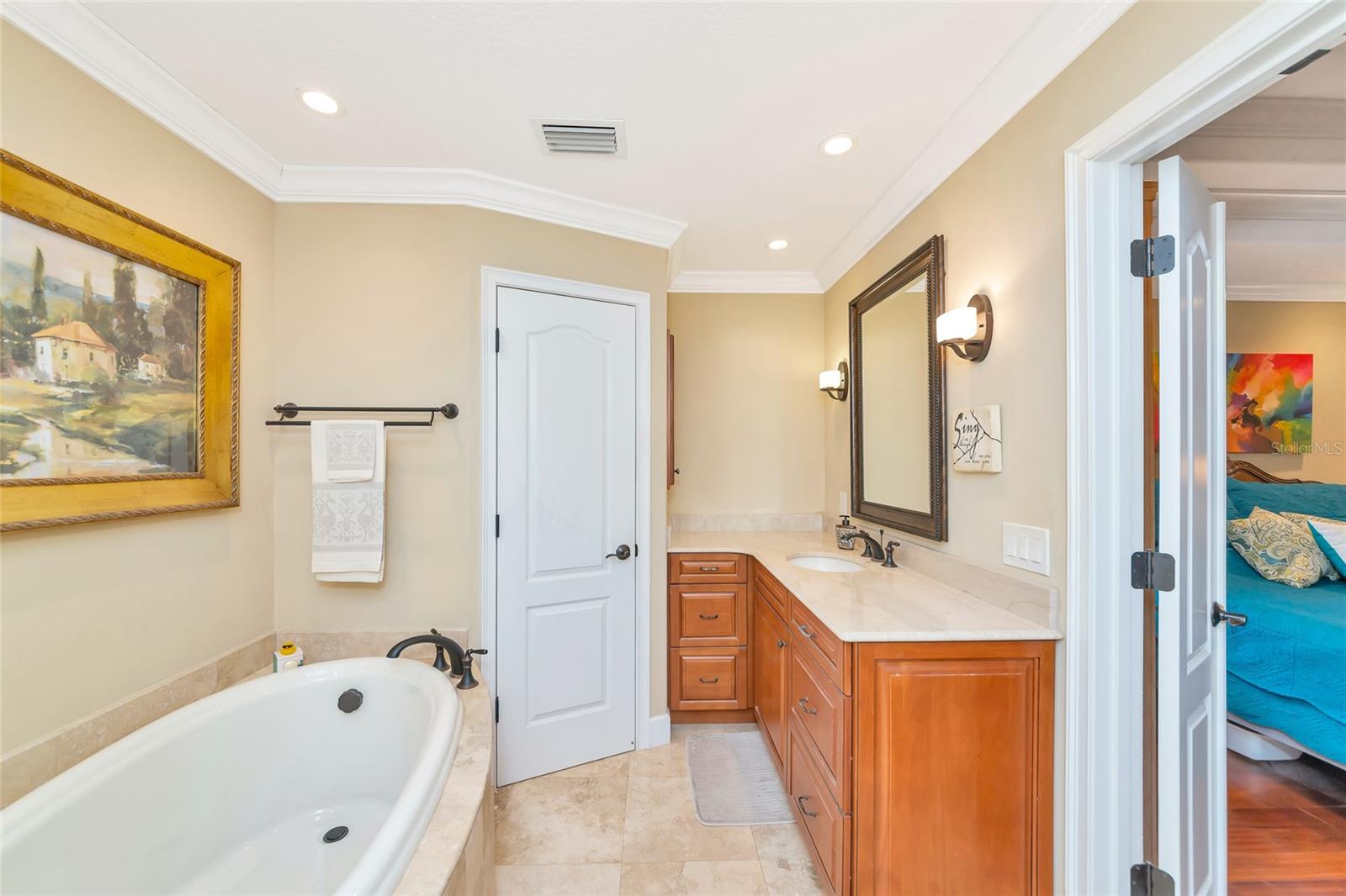 SOUTHBAY YACHT & RACQUET CLUB - Residential