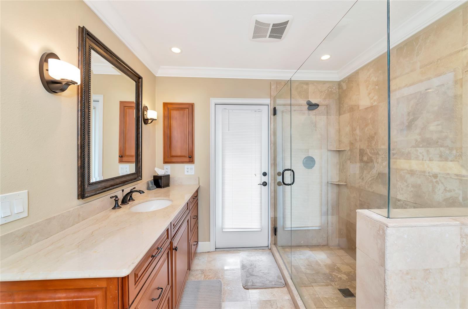 SOUTHBAY YACHT & RACQUET CLUB - Residential