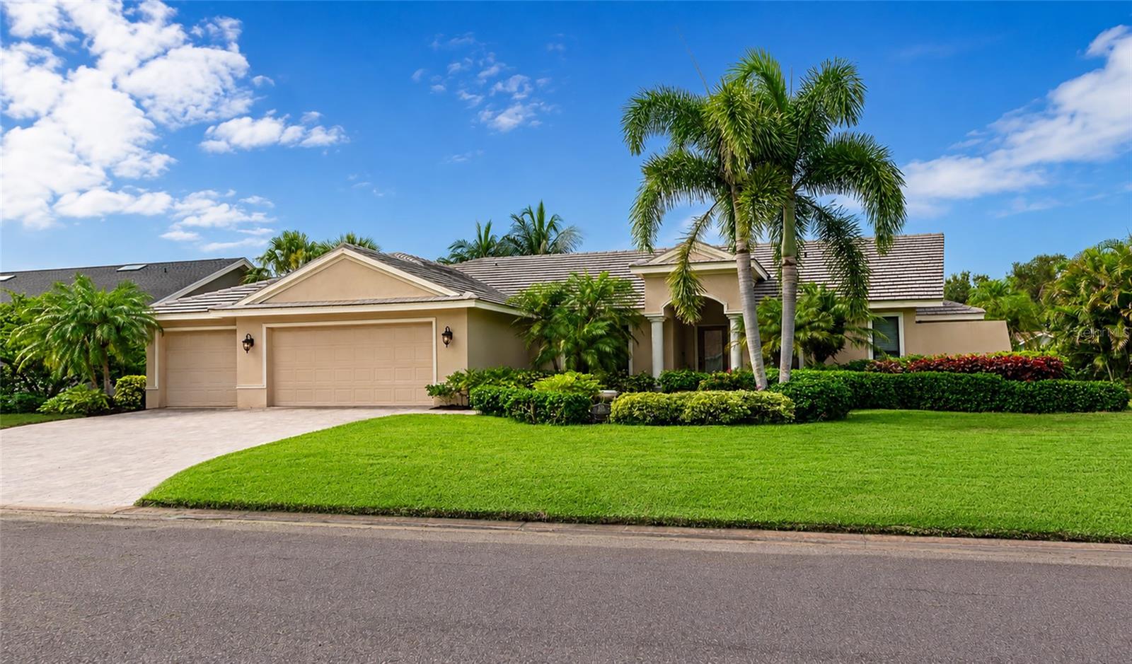 SOUTHBAY YACHT & RACQUET CLUB - Residential