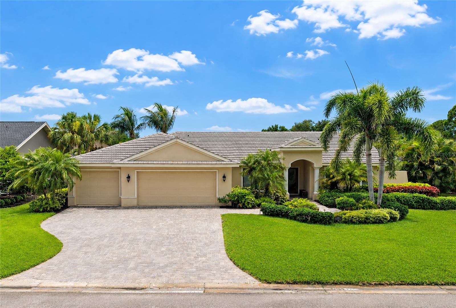 SOUTHBAY YACHT & RACQUET CLUB - Residential
