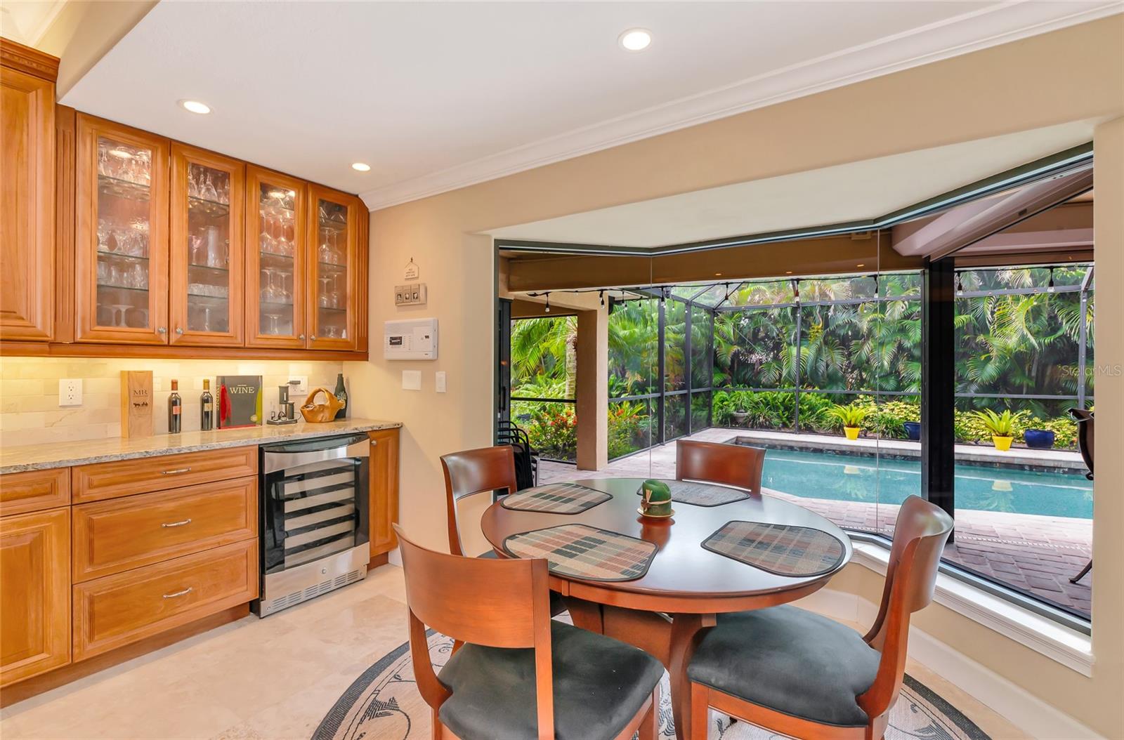 SOUTHBAY YACHT & RACQUET CLUB - Residential