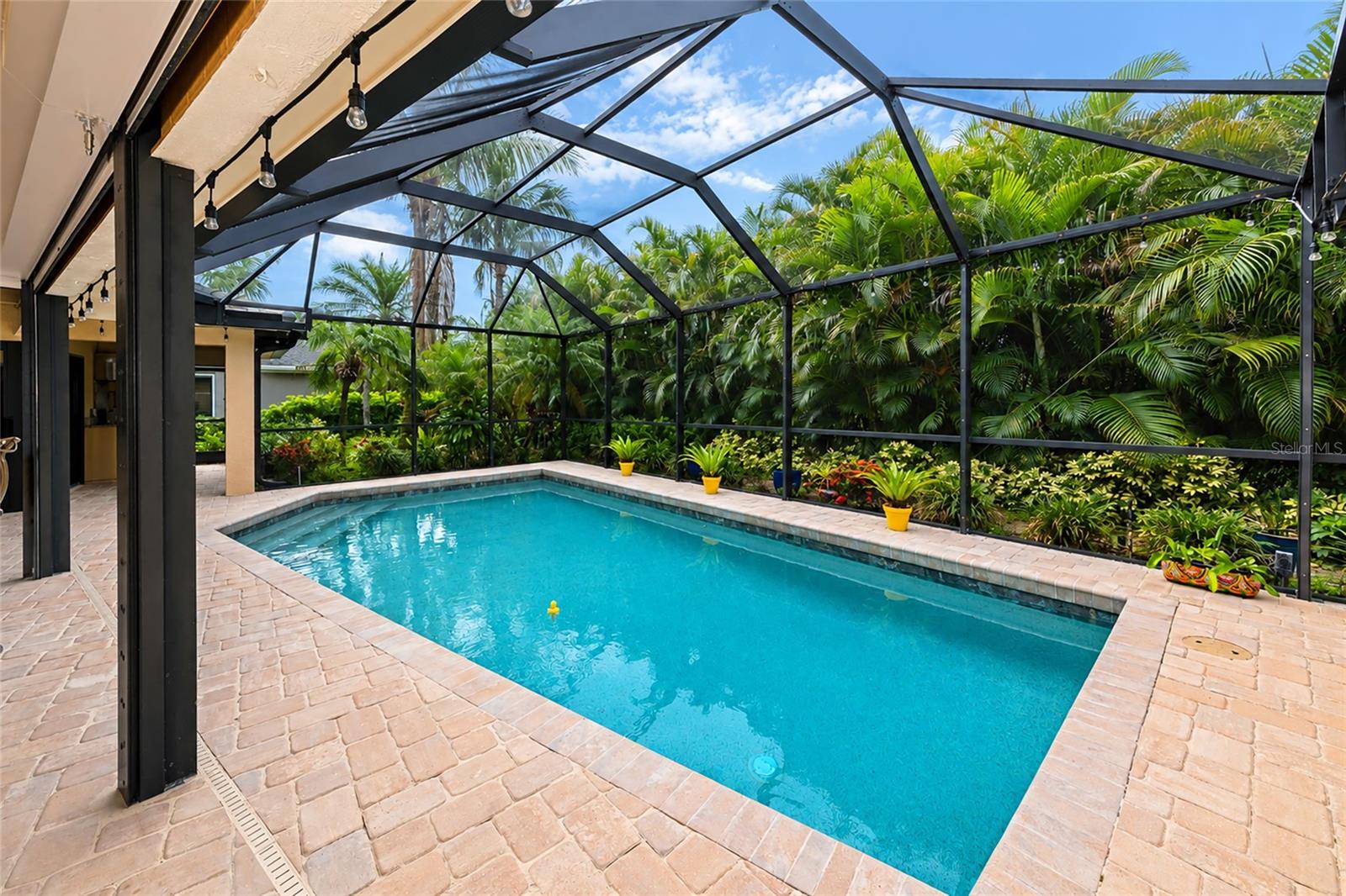 SOUTHBAY YACHT & RACQUET CLUB - Residential