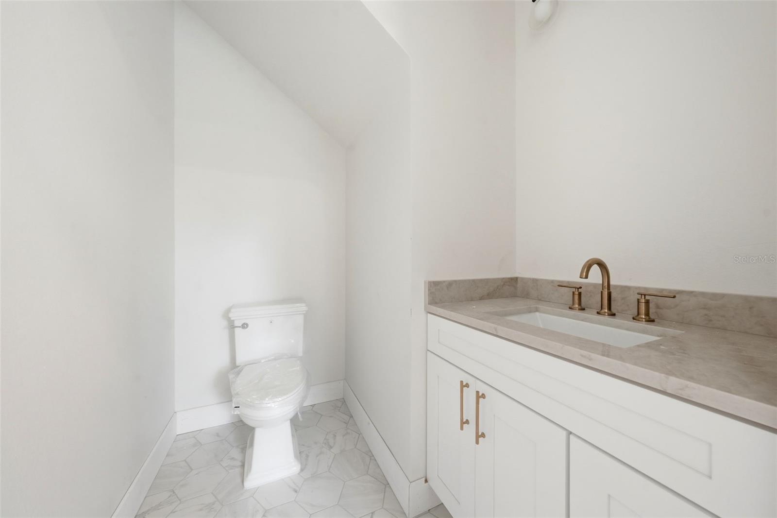 BRYN MAWR DUPLEXES - Residential Income