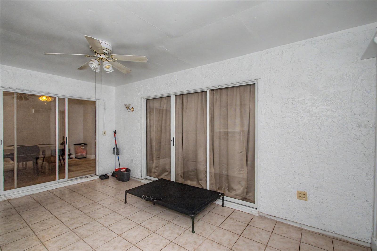 SILVER SPGS SHORES UN 28 - Residential