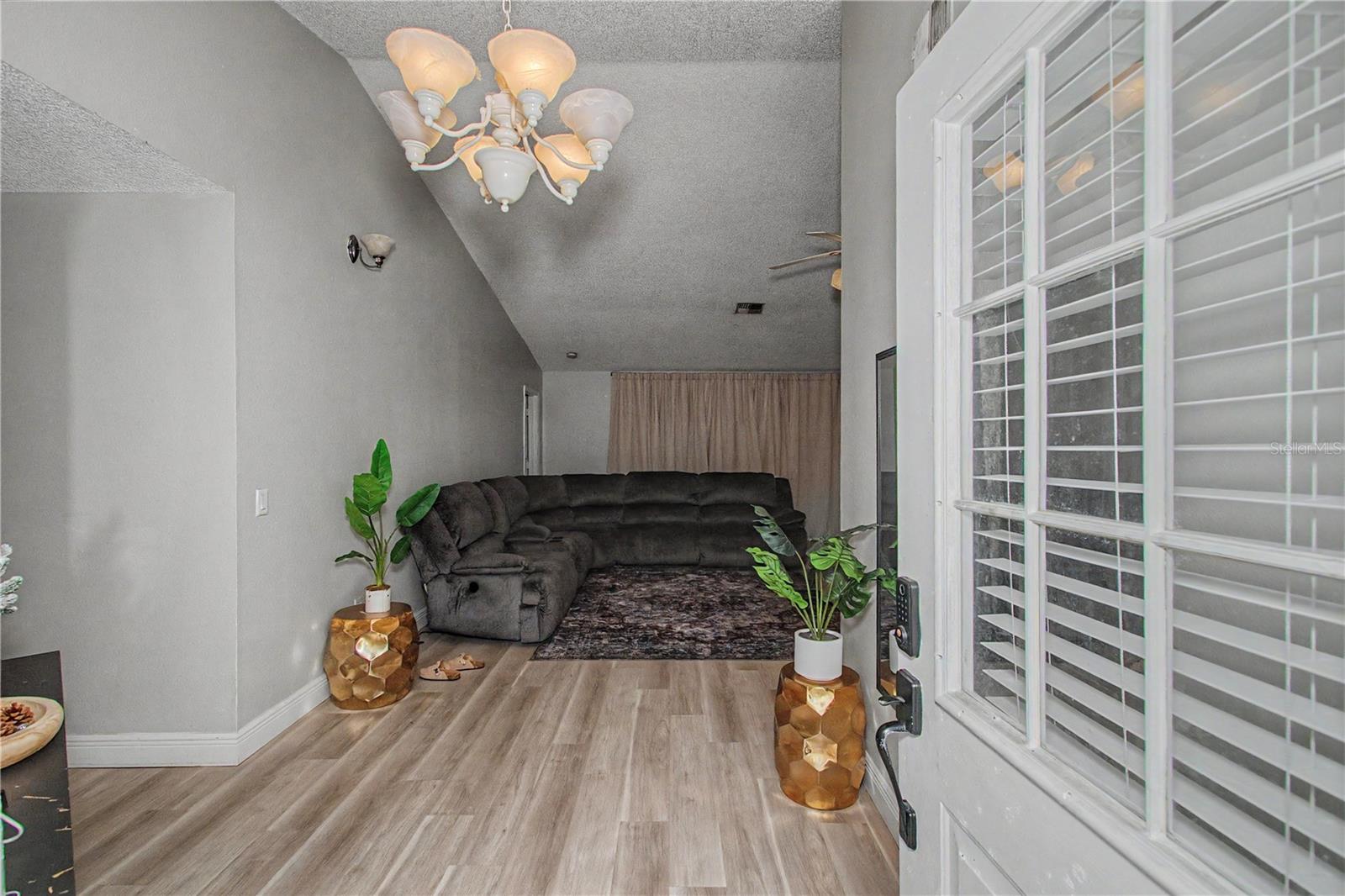 SILVER SPGS SHORES UN 28 - Residential