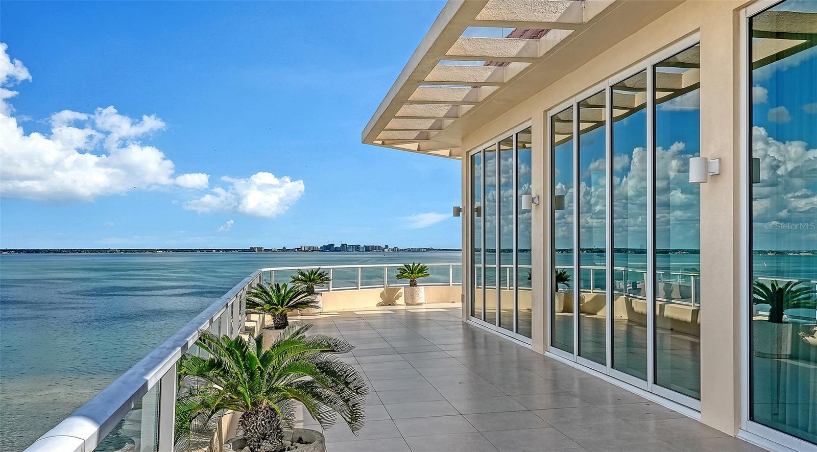 GRAND BAY 3 - Residential