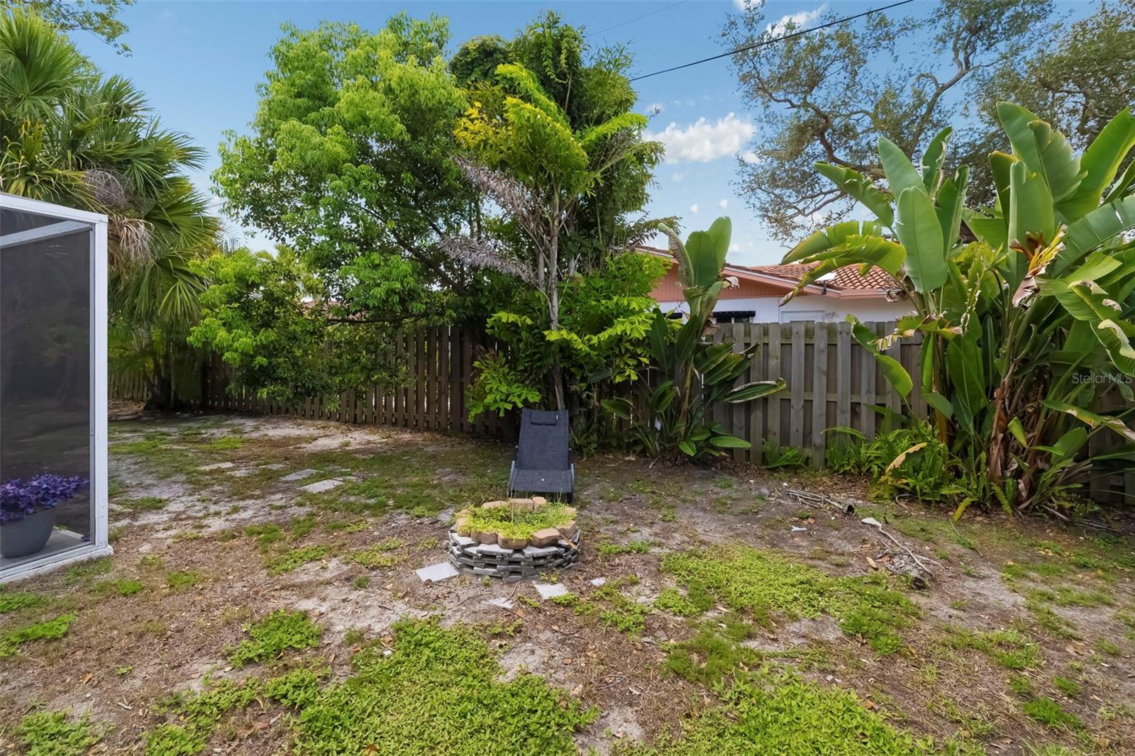VILLAGE GREEN CLUB ESTATES UNIT A - Residential