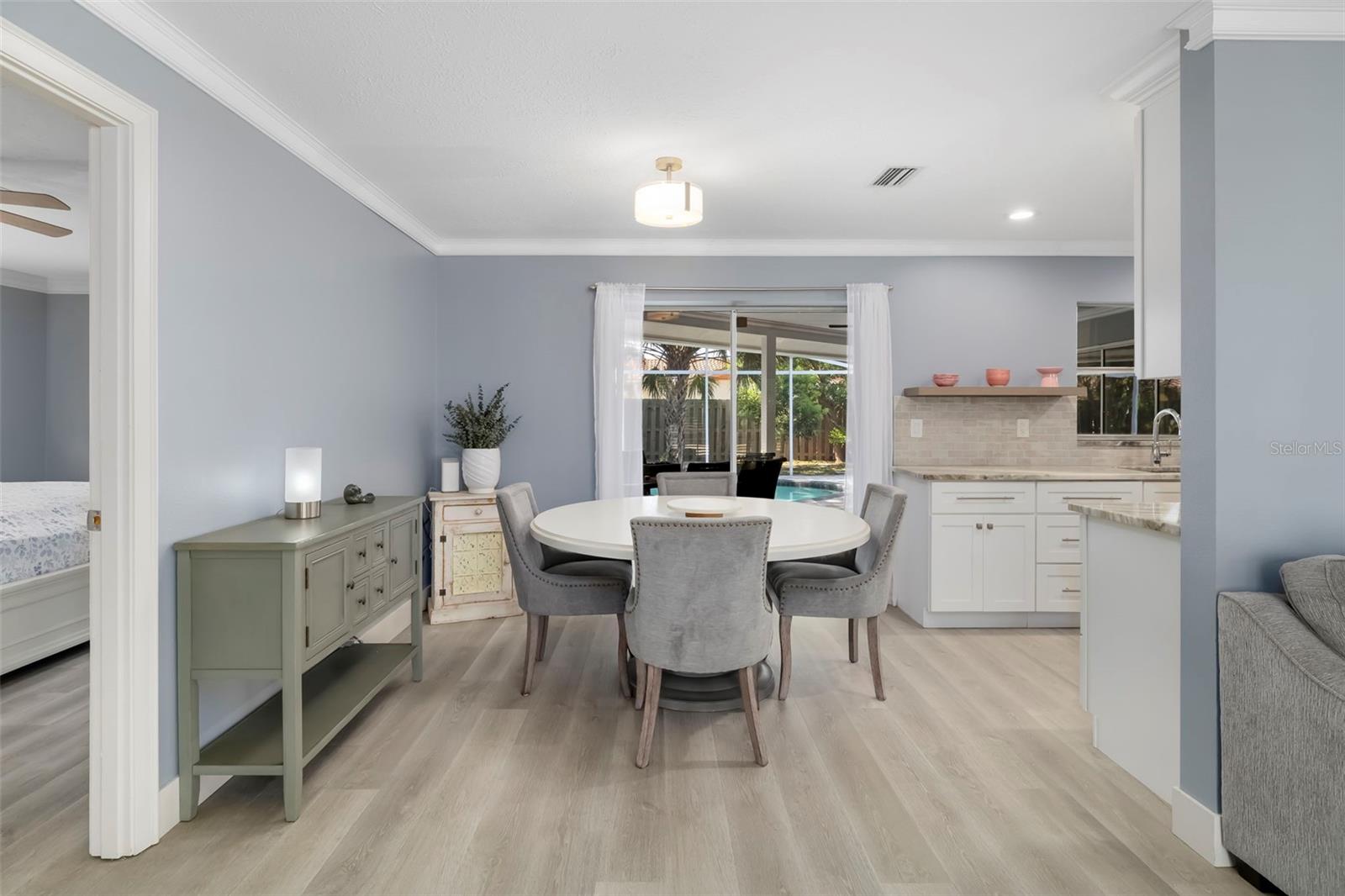 VILLAGE GREEN CLUB ESTATES UNIT A - Residential