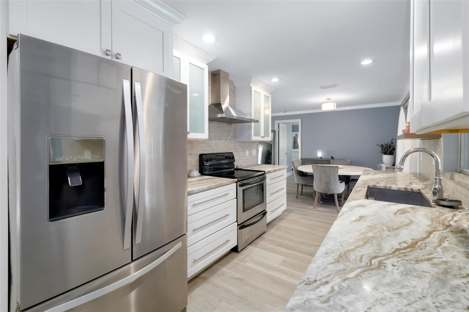 VILLAGE GREEN CLUB ESTATES UNIT A - Residential