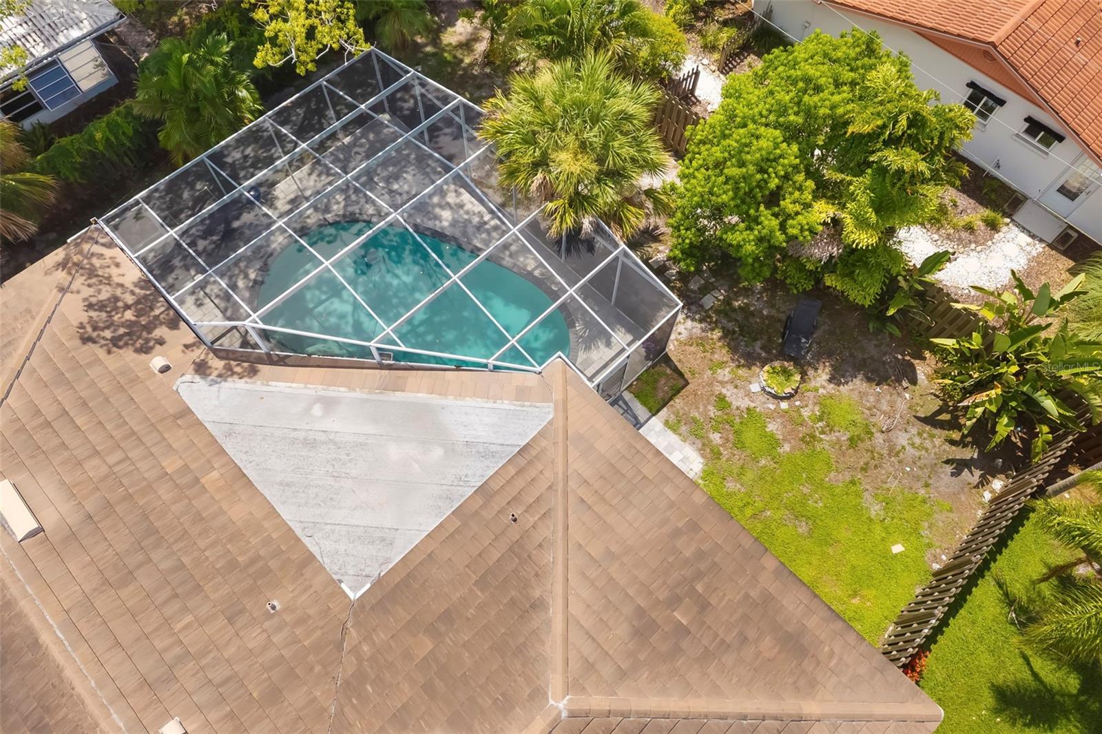 VILLAGE GREEN CLUB ESTATES UNIT A - Residential