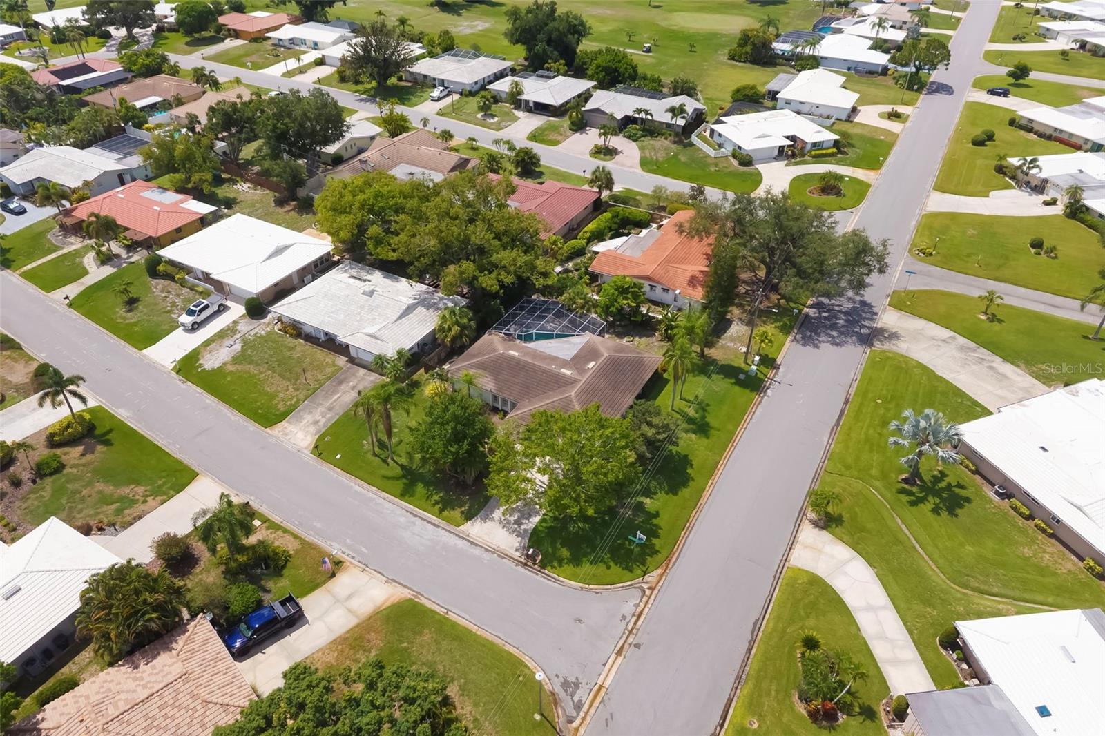 VILLAGE GREEN CLUB ESTATES UNIT A - Residential