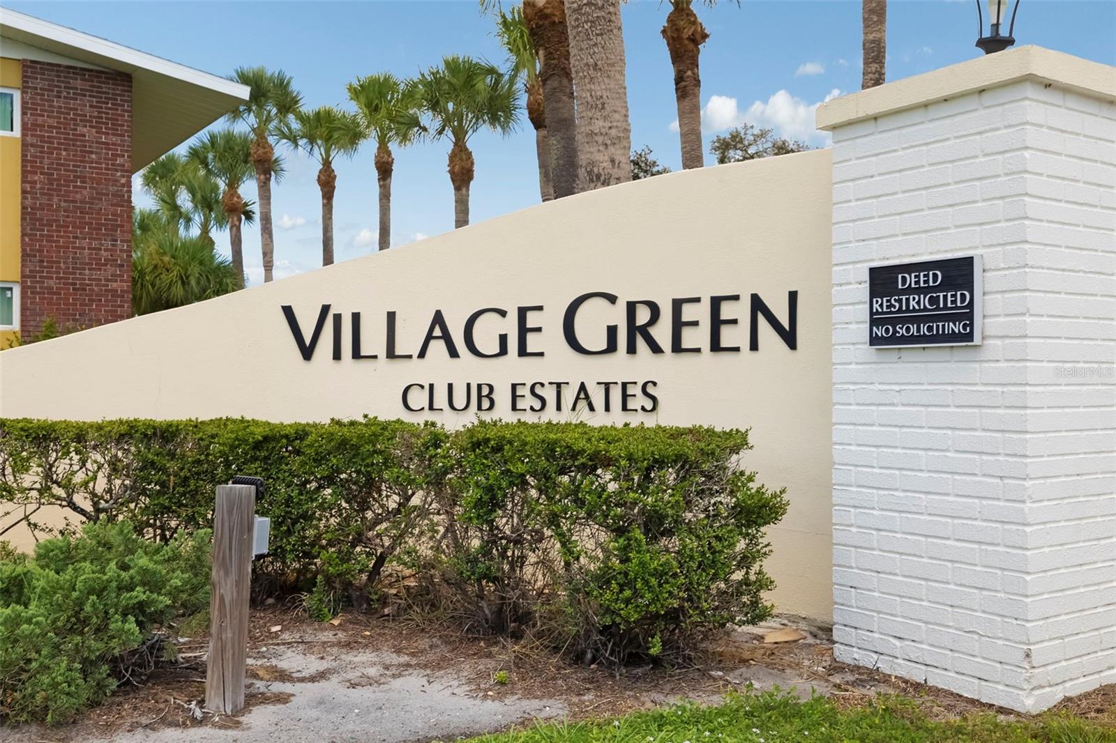 VILLAGE GREEN CLUB ESTATES UNIT A - Residential