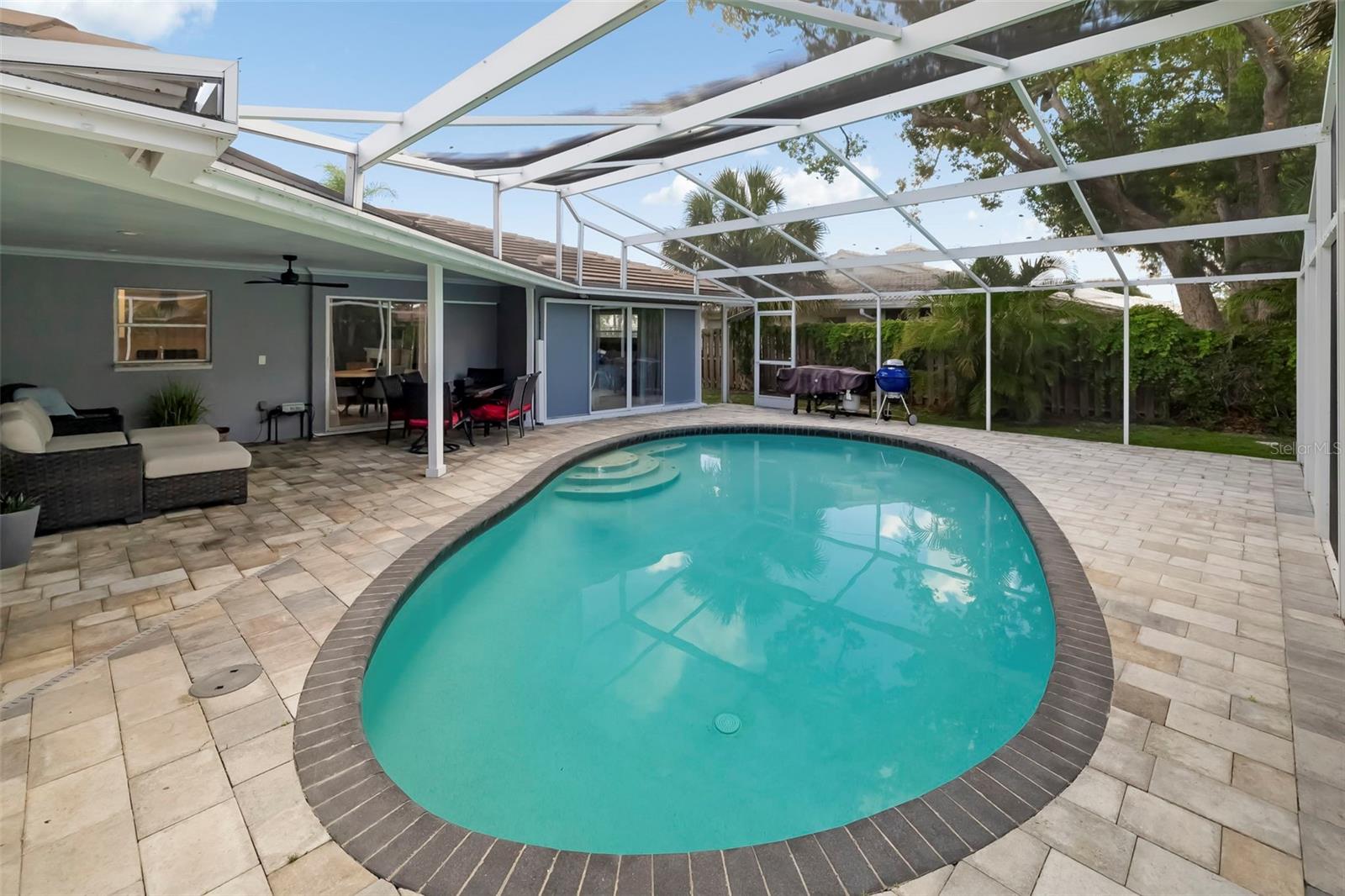VILLAGE GREEN CLUB ESTATES UNIT A - Residential
