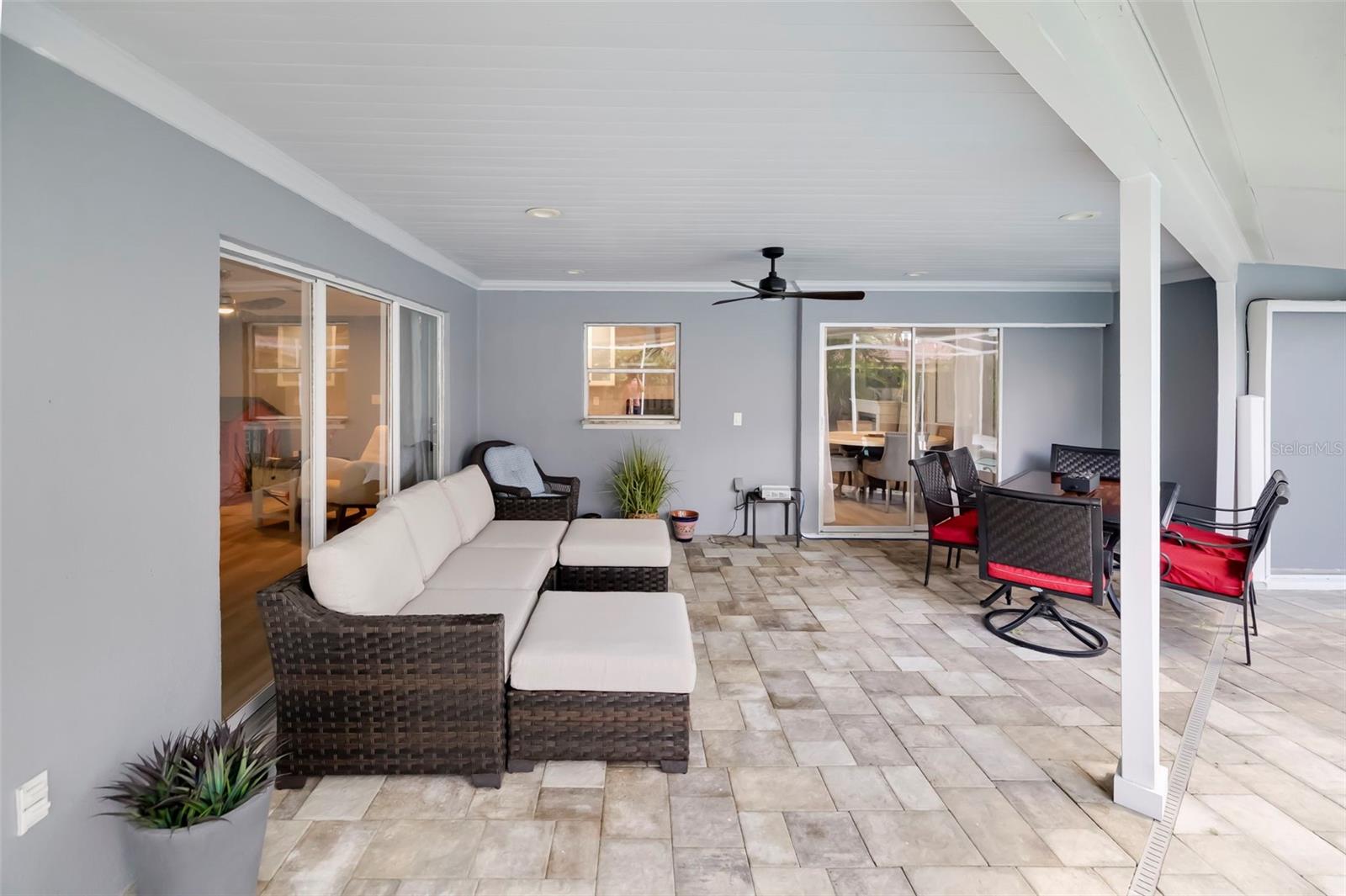 VILLAGE GREEN CLUB ESTATES UNIT A - Residential