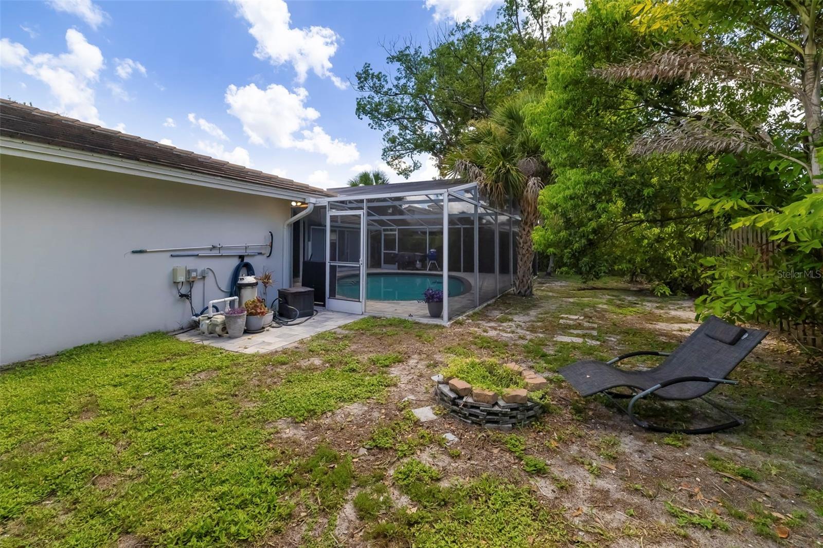 VILLAGE GREEN CLUB ESTATES UNIT A - Residential