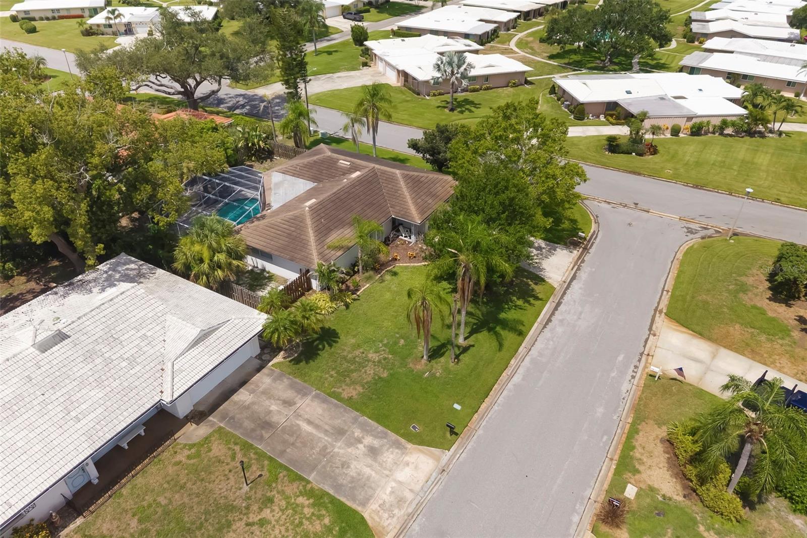 VILLAGE GREEN CLUB ESTATES UNIT A - Residential
