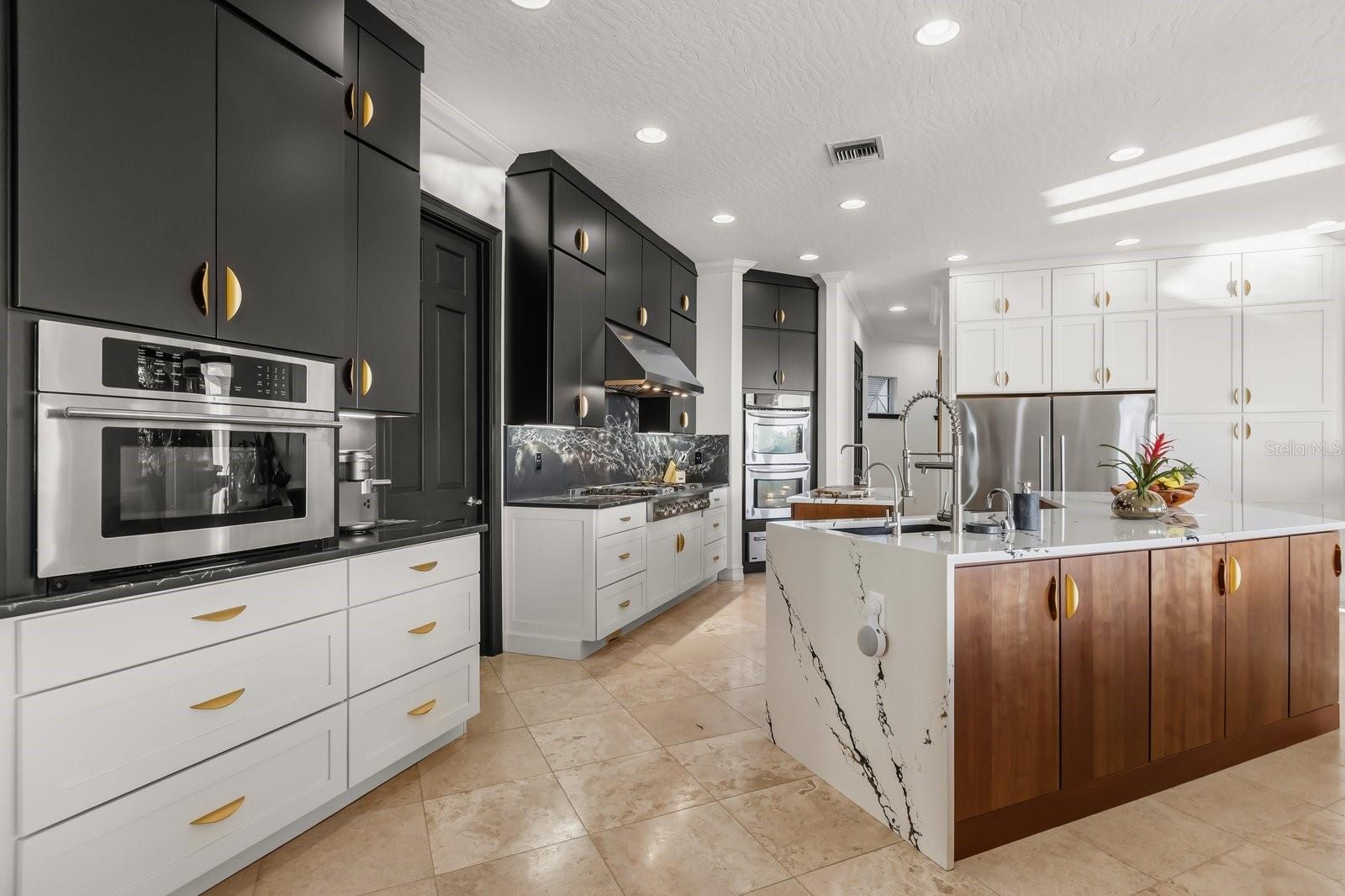 RIVER FALLS ESTATES - Residential
