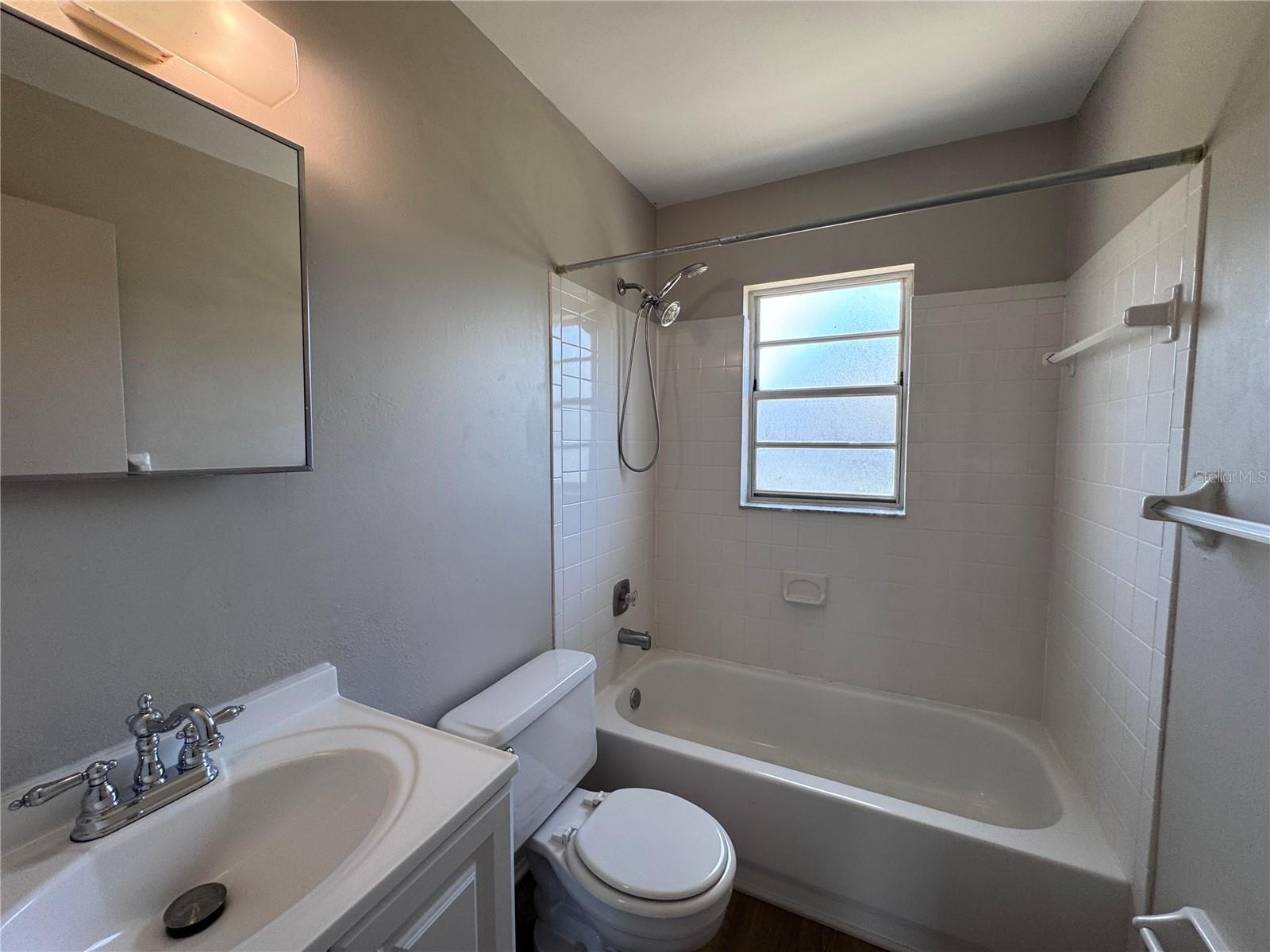 MEADOWS - Residential Lease