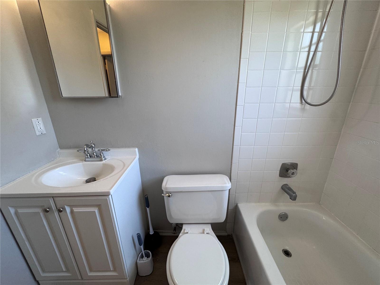 MEADOWS - Residential Lease