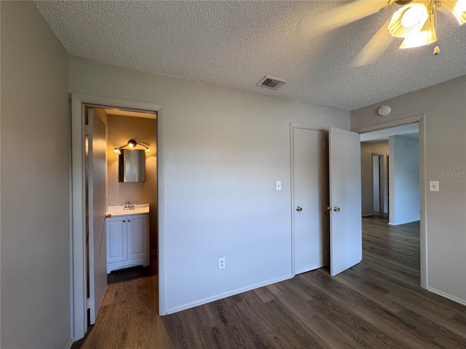 MEADOWS - Residential Lease