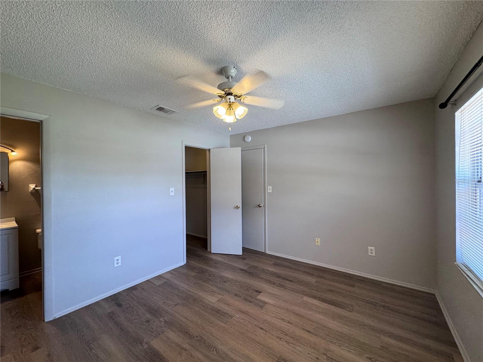 MEADOWS - Residential Lease