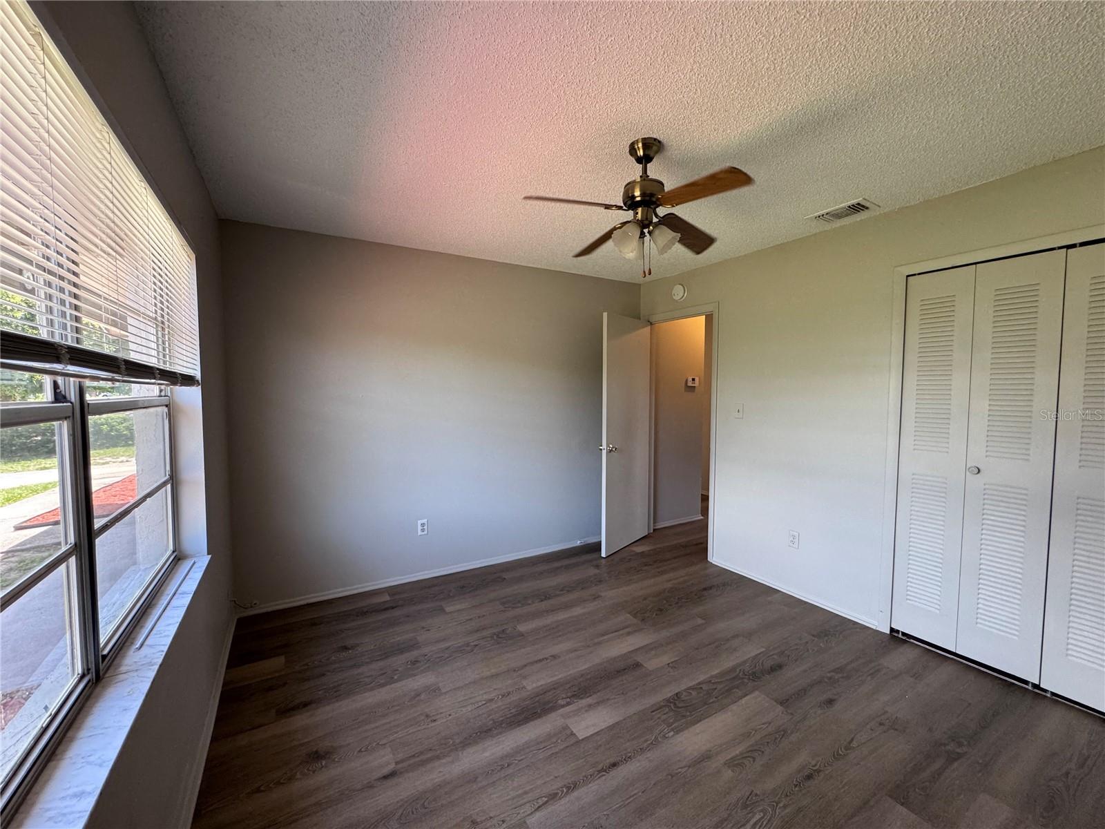 MEADOWS - Residential Lease