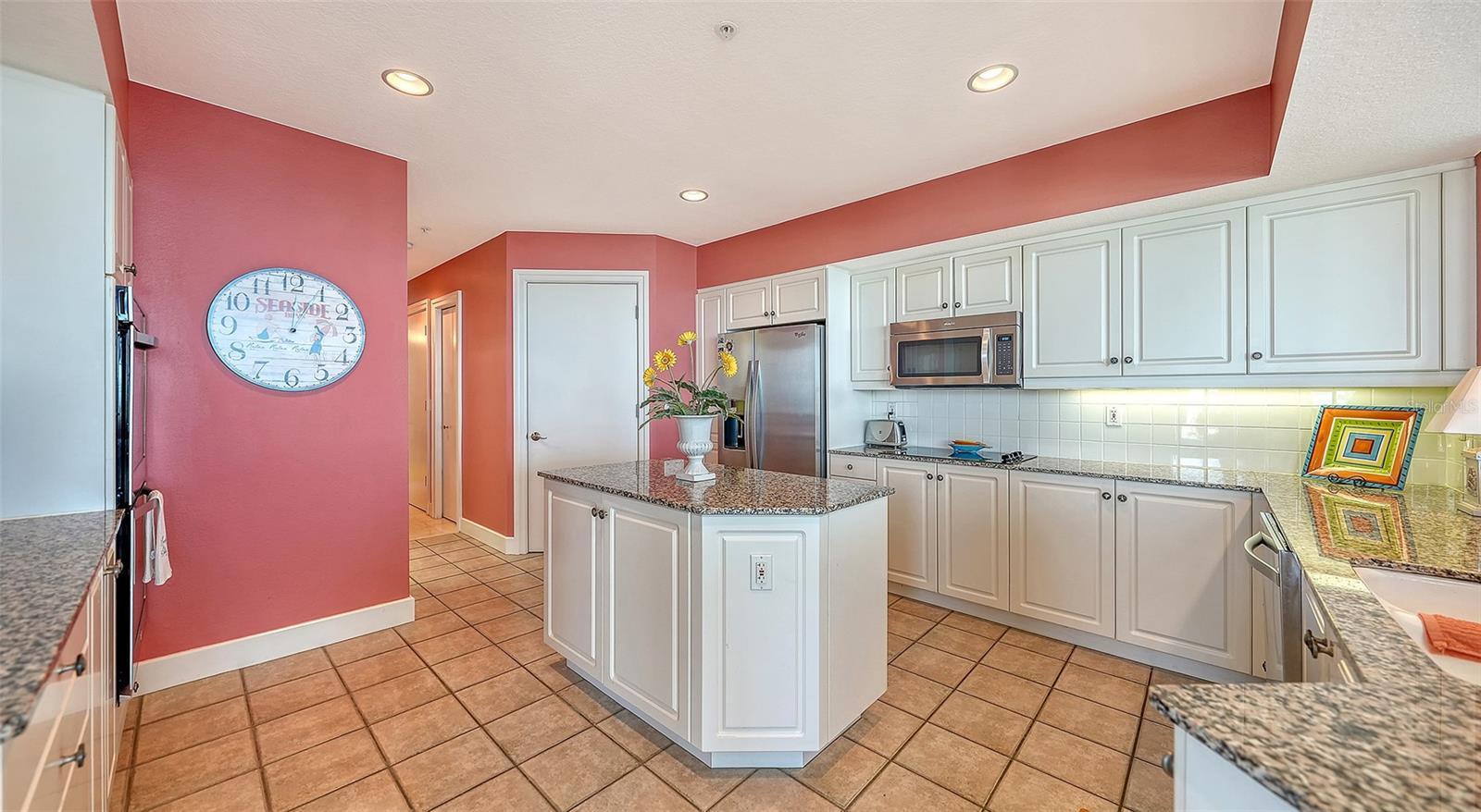THE GRANDE AT LONGBOAT KEY - Residential