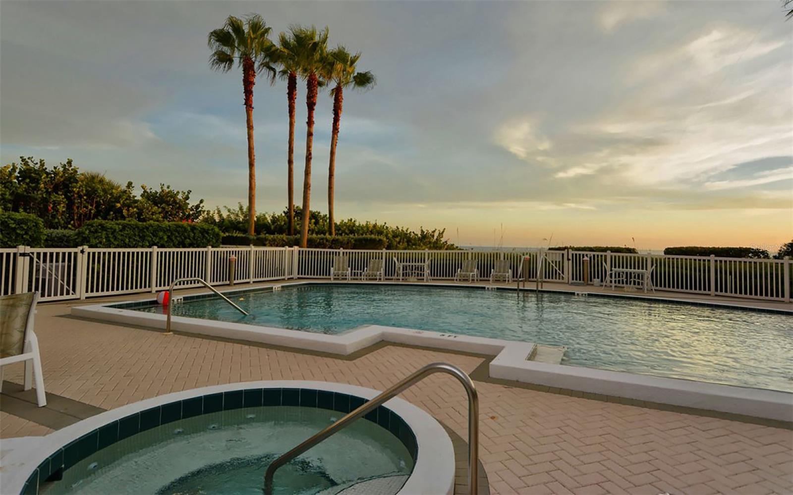 THE GRANDE AT LONGBOAT KEY - Residential