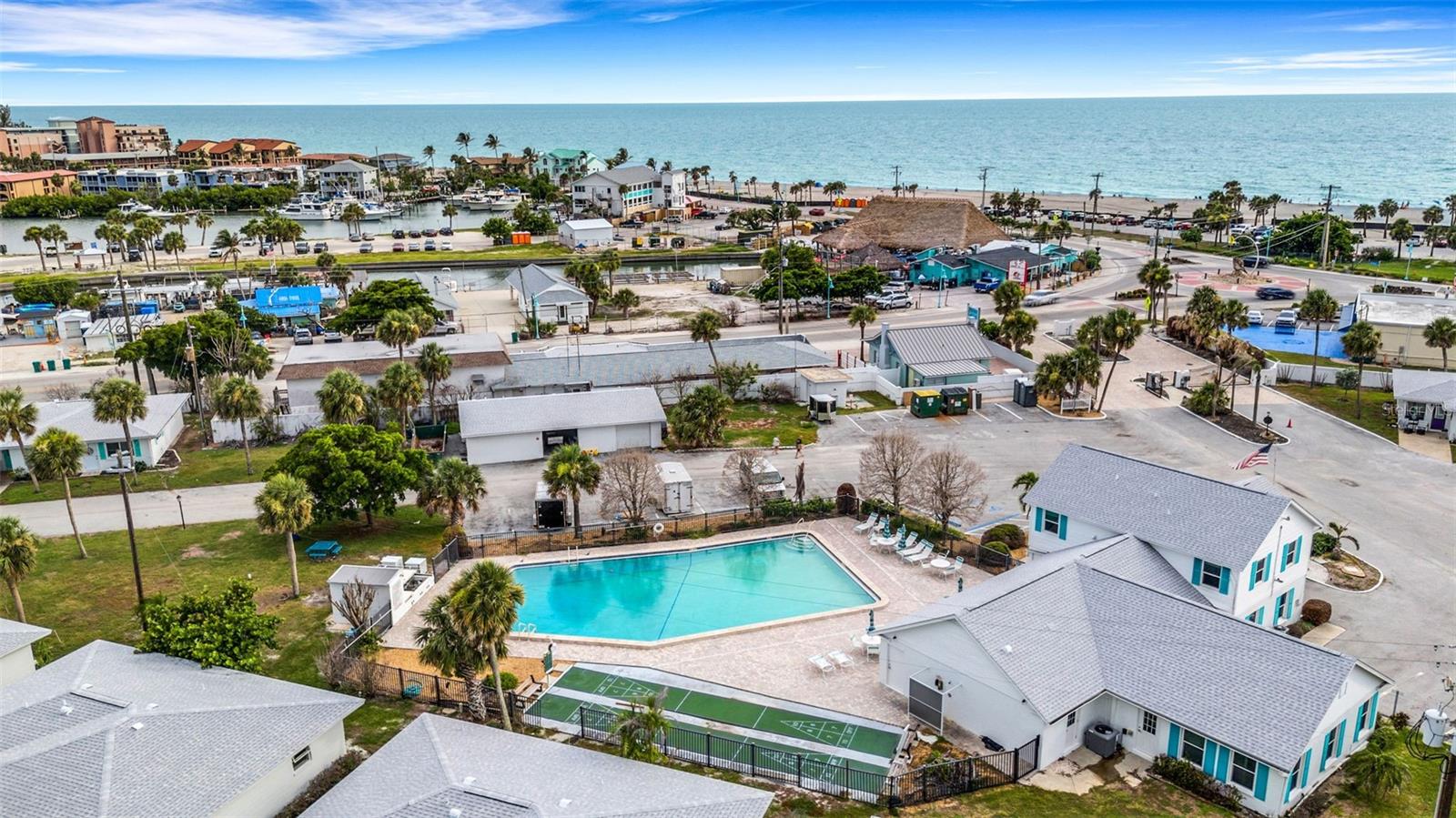 ENGLEWOOD BEACH CONDO VILLA - Residential