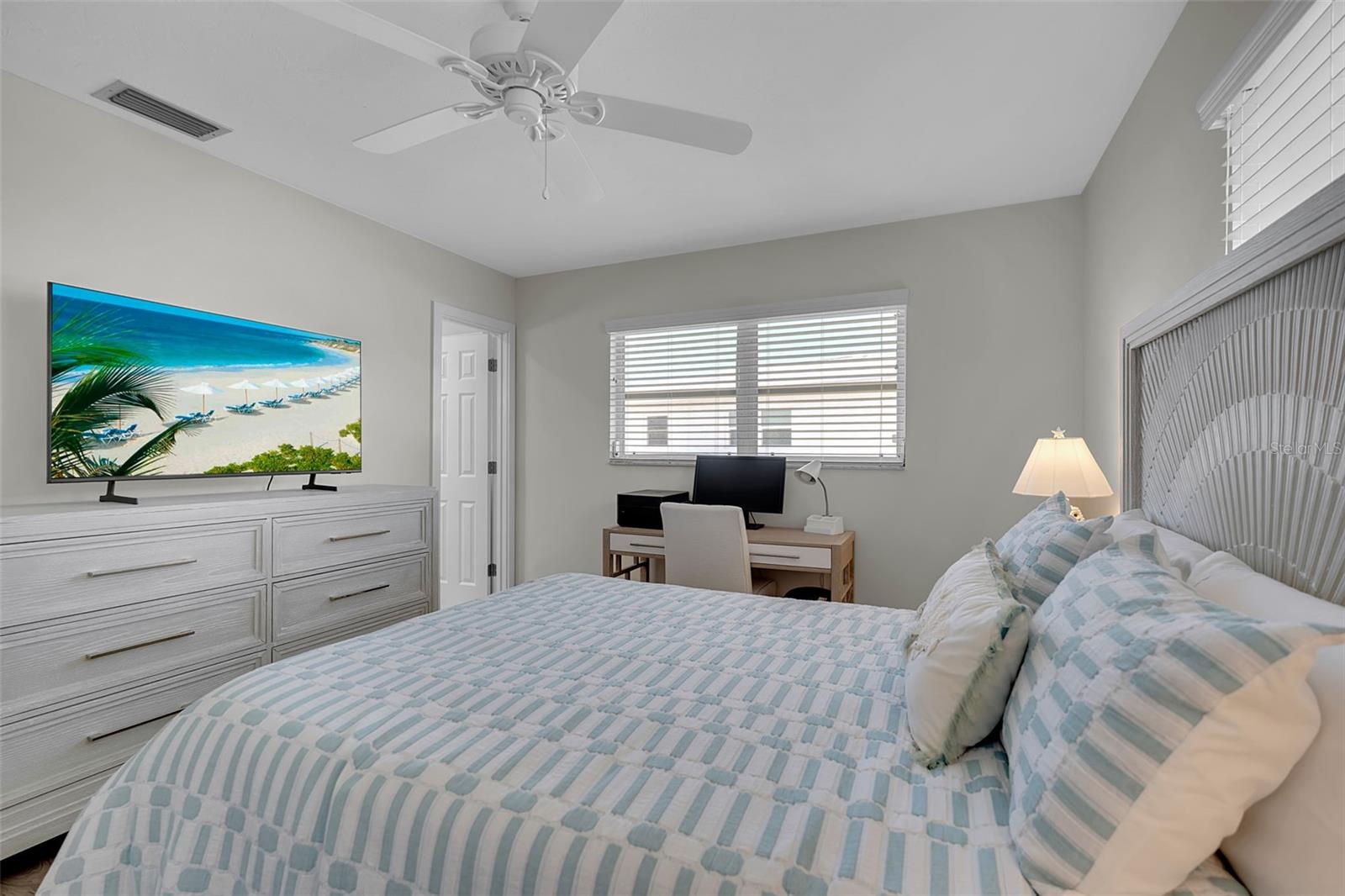 ENGLEWOOD BEACH CONDO VILLA - Residential