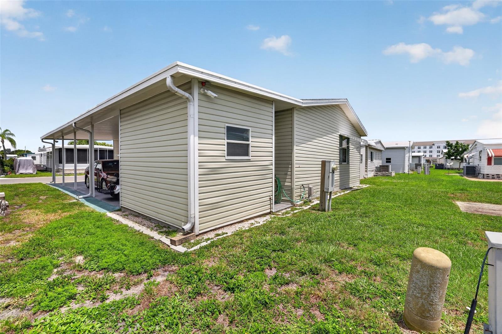 GOLDEN GATE MOBILE HOME PARK UNREC - Residential