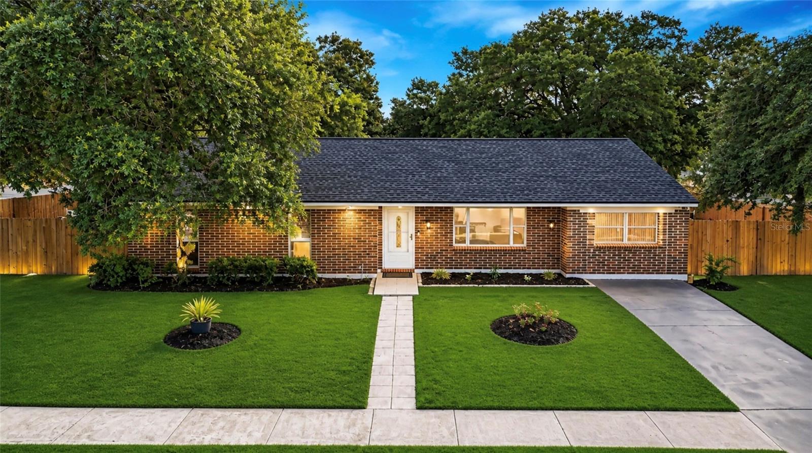 SPRING LAKE - Residential