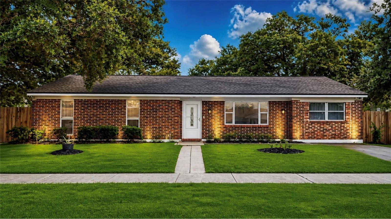 SPRING LAKE - Residential
