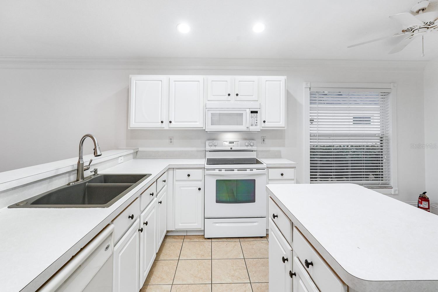 FAIRWAY VILLAGE PH 3 - Residential