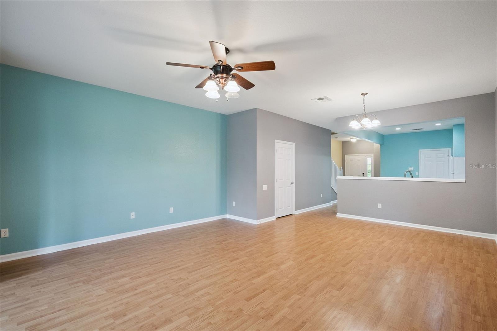 REGENCY OAKS UNIT ONE - Residential