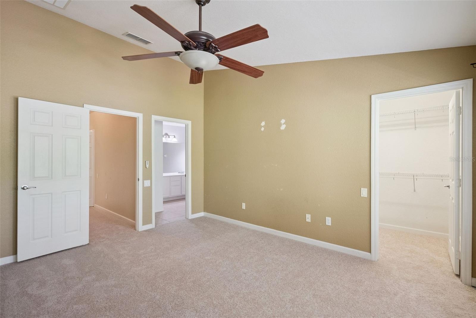 REGENCY OAKS UNIT ONE - Residential