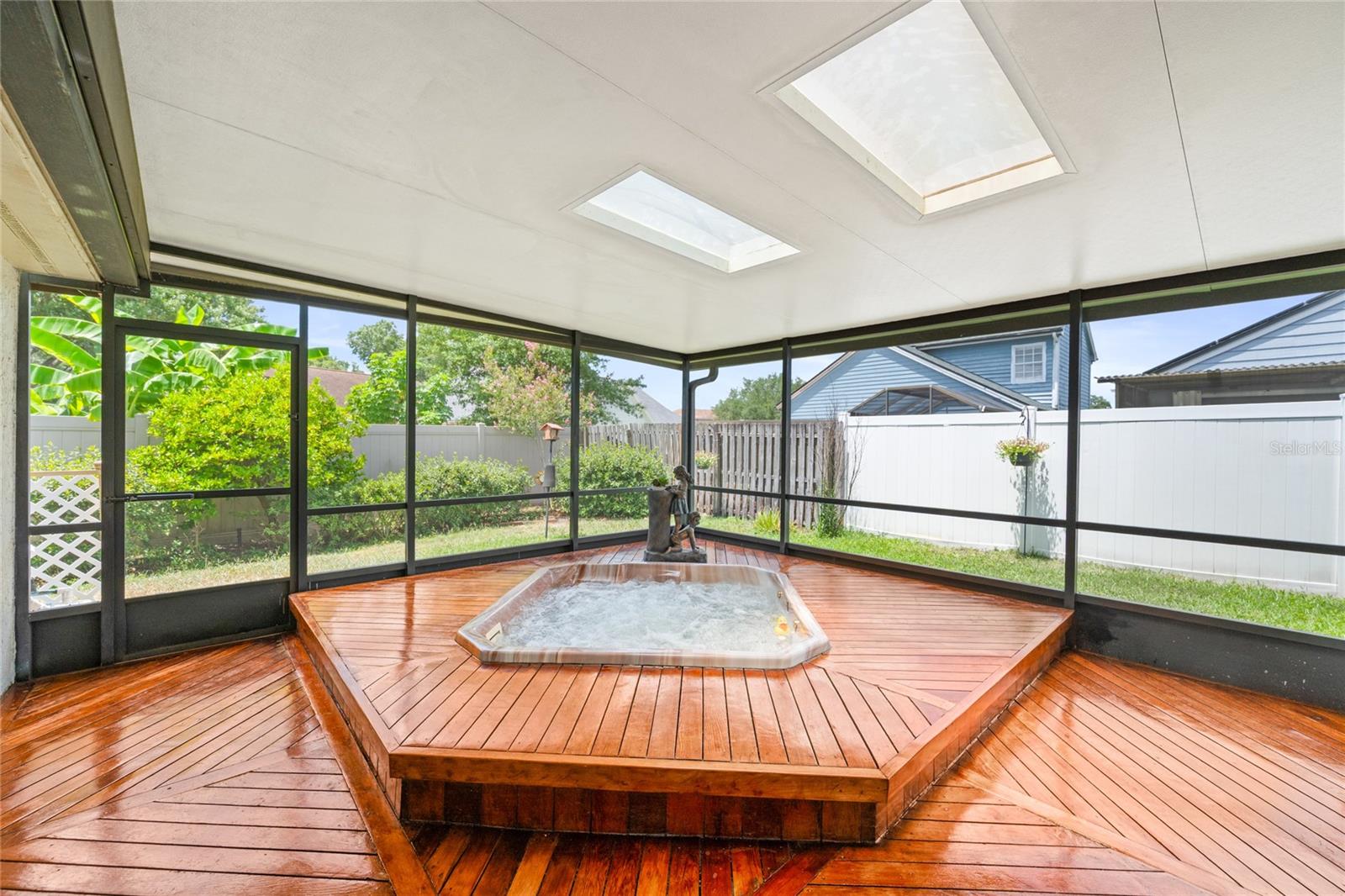 HUCKLEBERRY FIELDS TR N2A - Residential