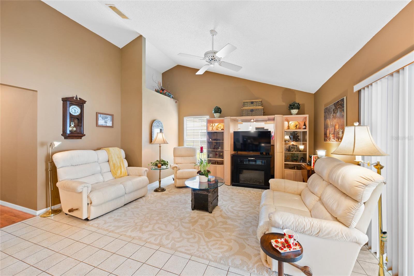 HUCKLEBERRY FIELDS TR N2A - Residential