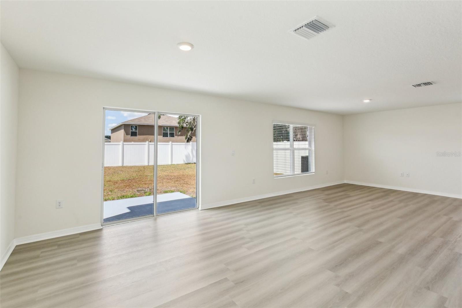 SUWANNEE LAKESIDE PH 2 & 3 - Residential