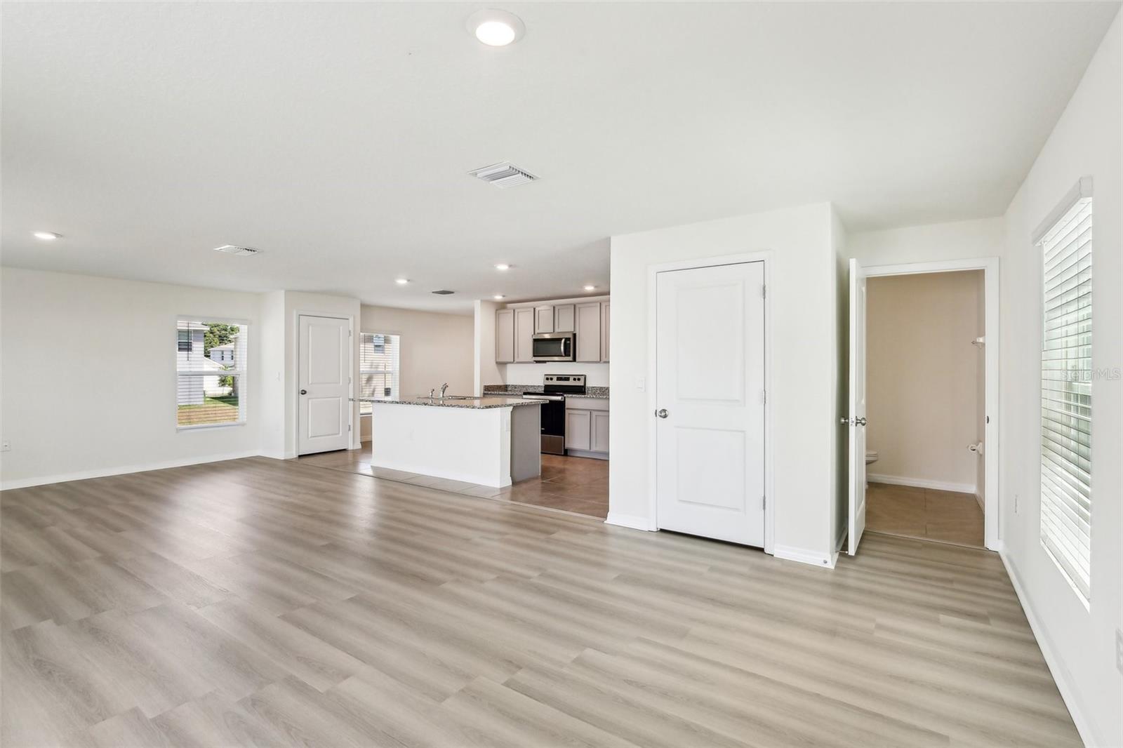 SUWANNEE LAKESIDE PH 2 & 3 - Residential