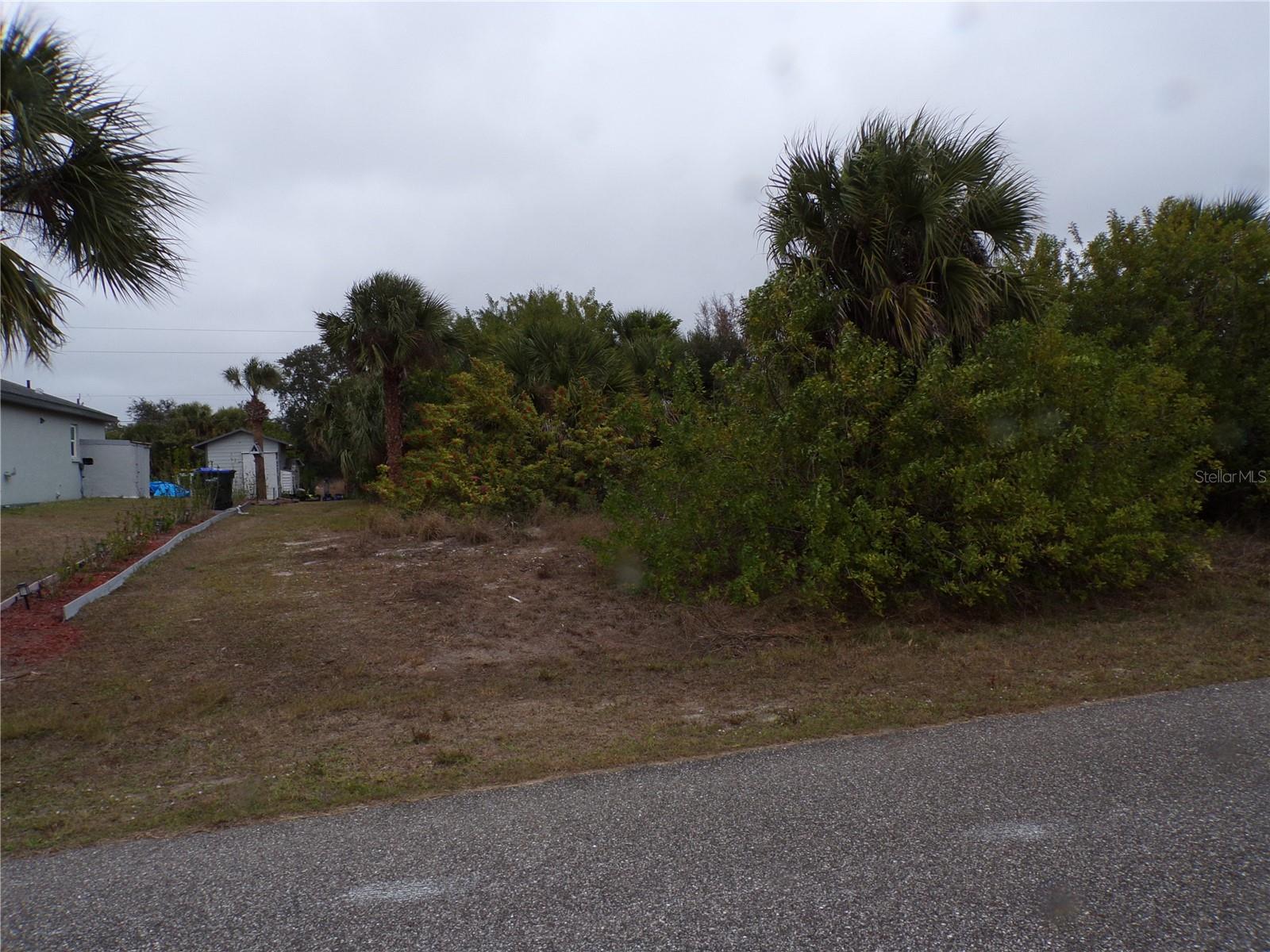 PORT CHARLOTTE SUB 37 - Land