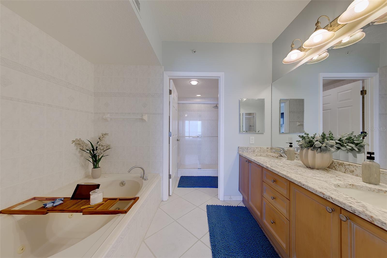 TIDES BEACH CLUB CONDO - Residential Lease