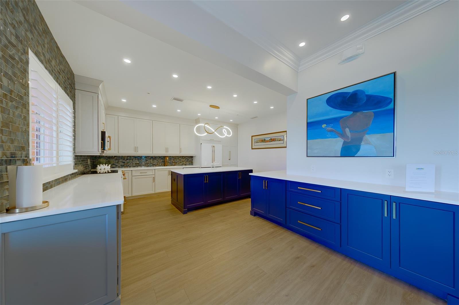 TIDES BEACH CLUB CONDO - Residential Lease