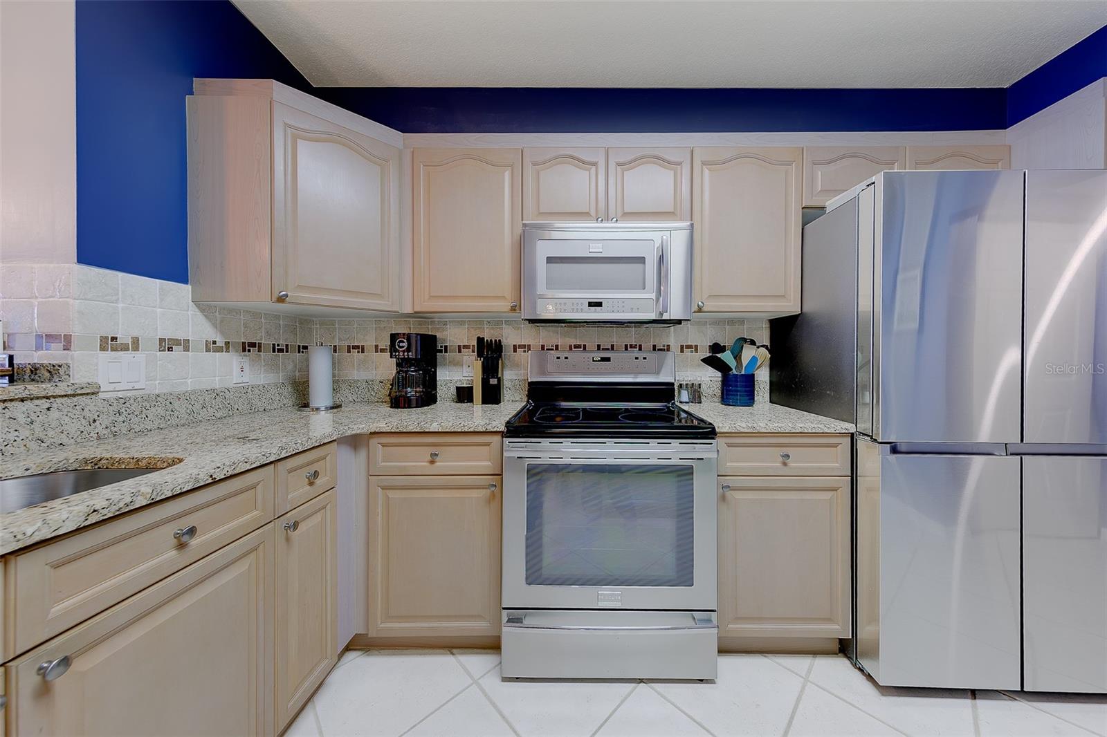 TIDES BEACH CLUB CONDO - Residential Lease
