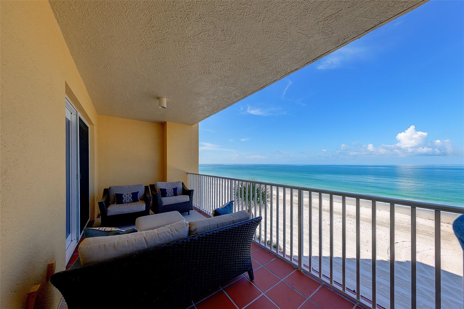TIDES BEACH CLUB CONDO - Residential Lease