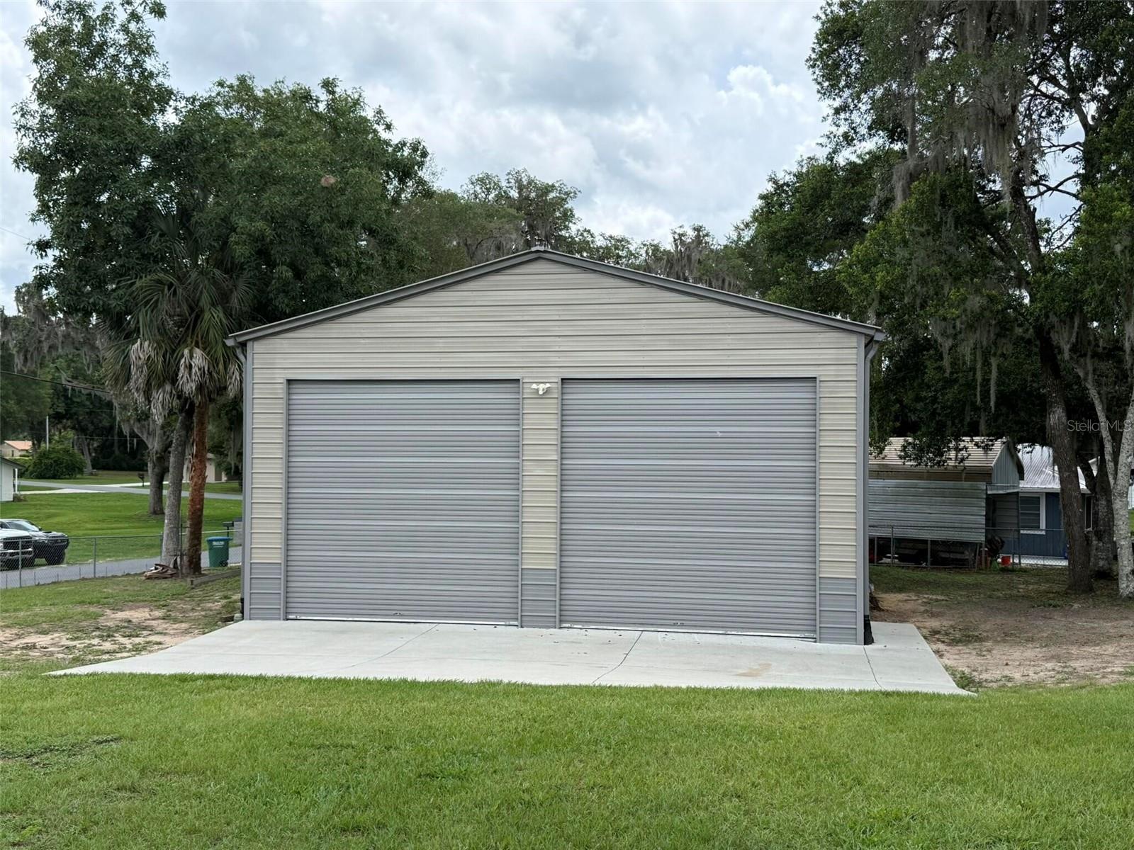 WILLOLA HEIGHTS UNIT 1 - Residential
