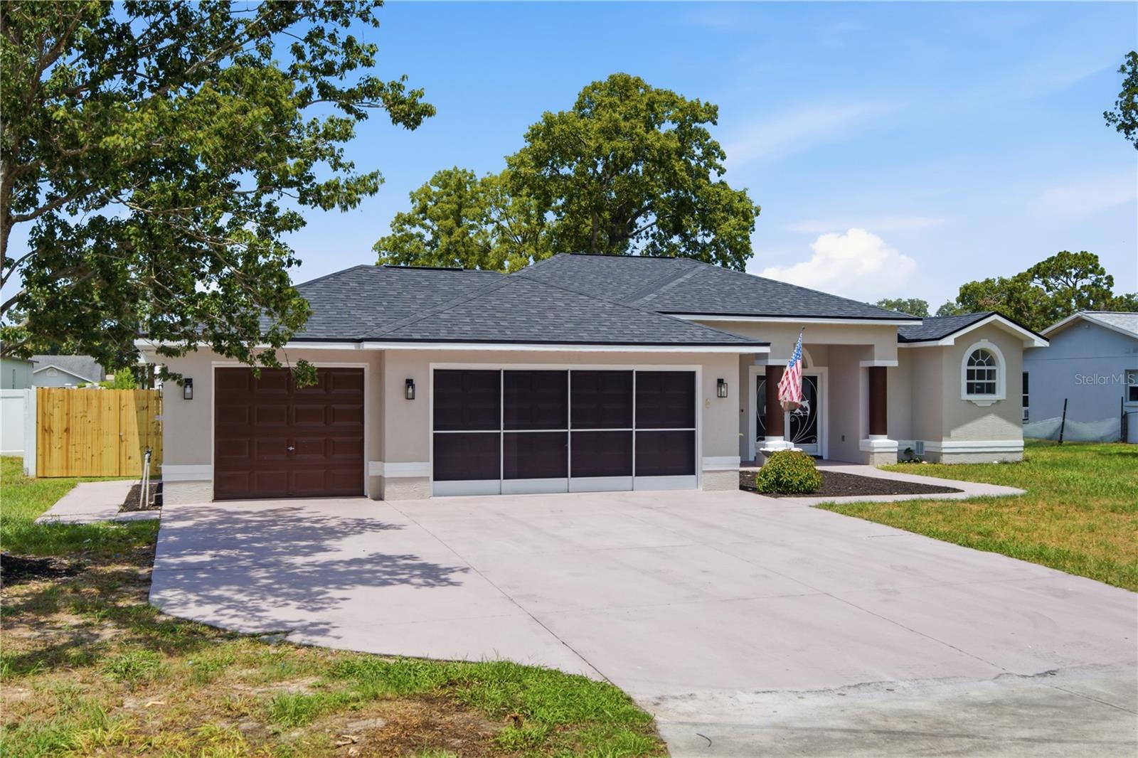 SPRING HILL - Residential