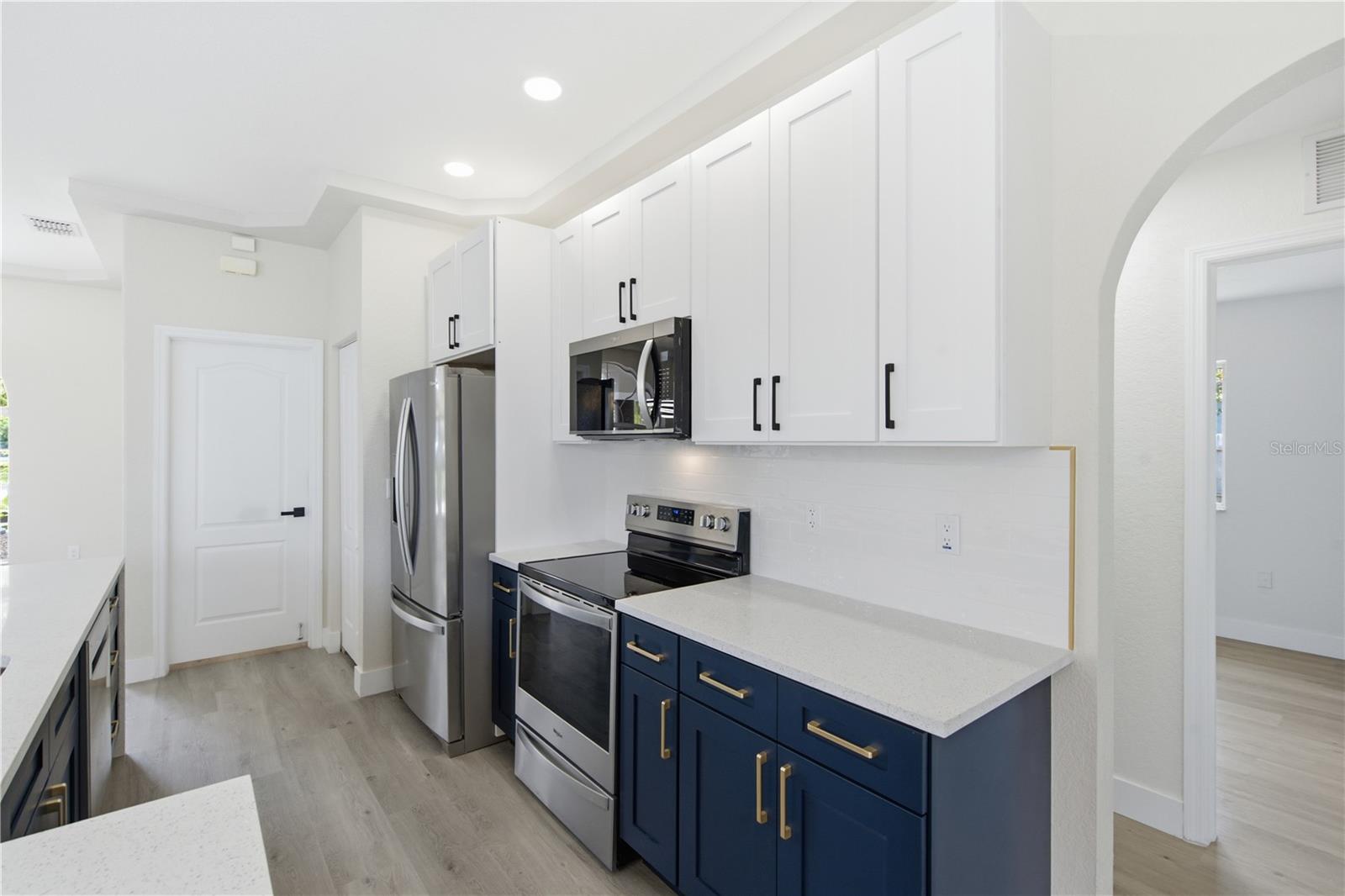 SPRING HILL - Residential