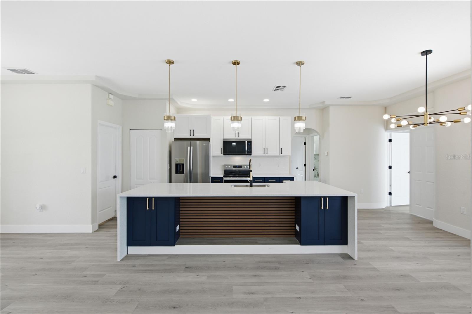 SPRING HILL - Residential