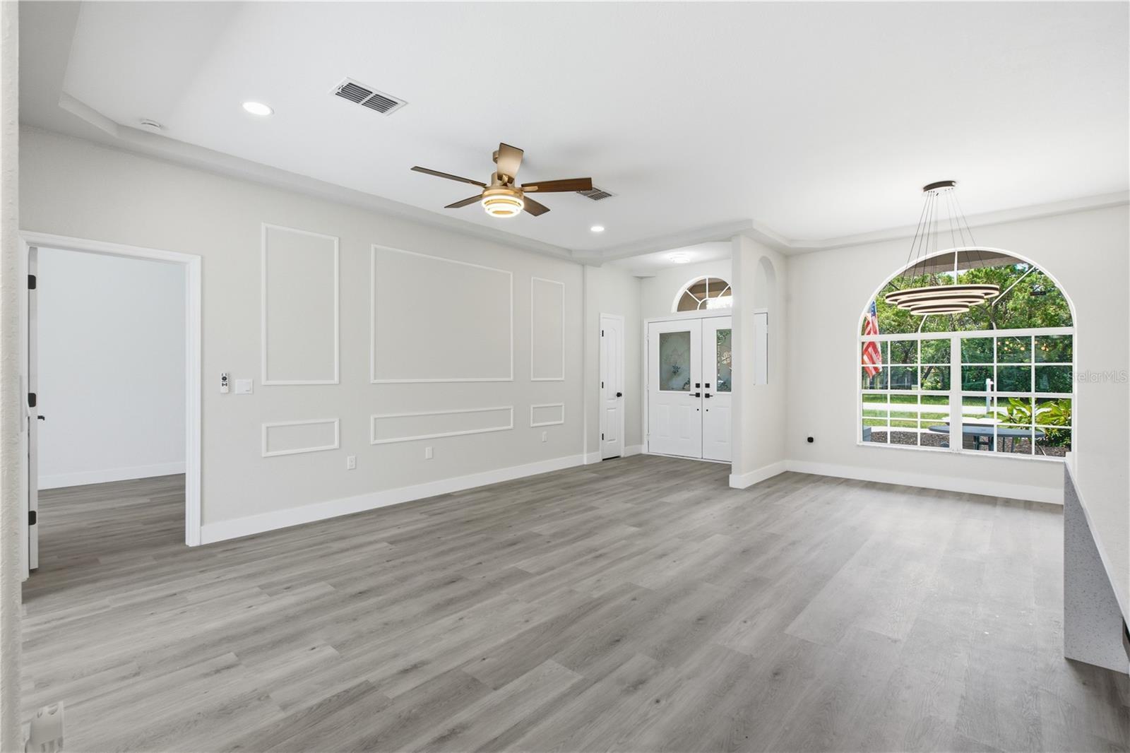 SPRING HILL - Residential